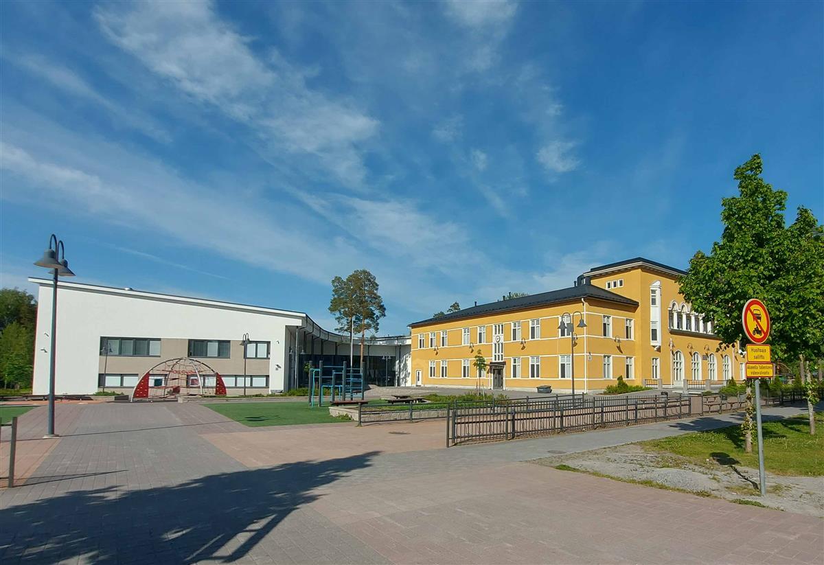 &nbsp;(Niina Uusi-Seppä&nbsp;2023)