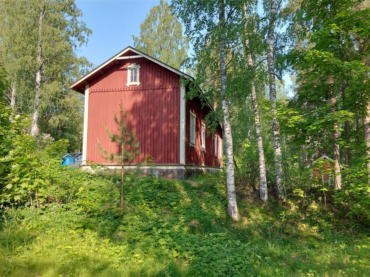 &nbsp;(Niina Uusi-Seppä&nbsp;2023)