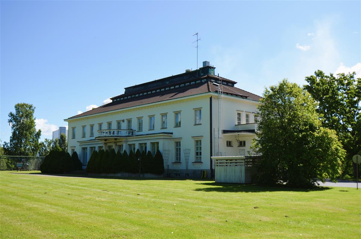 Kaukaan edustuskerho luoteesta päin kuvattuna.&nbsp;(Päivi Makkonen&nbsp;2026)