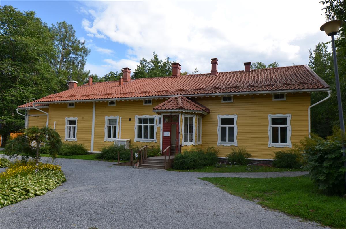 Saimaan kanavan museon päärakennus luoteesta päin kuvattuna.&nbsp;(Päivi Makkonen&nbsp;2026)