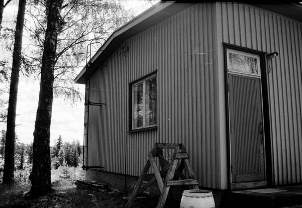 Asuinrakennus pohjoisesta.&nbsp;(Iiris Virtasalo&nbsp;1999)