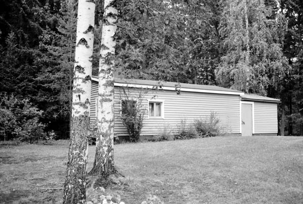 Varasto etelästä.&nbsp;(Iiris Virtasalo&nbsp;1999)