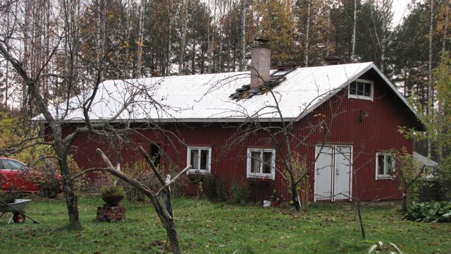 Navettarakennus.&nbsp;(Niina Ahlfors&nbsp;lokakuu 2012)