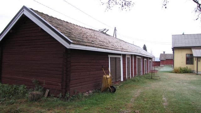 Aittarakennus.&nbsp;(Niina Ahlfors&nbsp;lokakuu 2012)