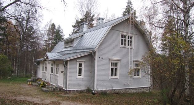 &nbsp;(Niina Ahlfors&nbsp;lokakuu 2012)
