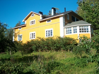 Valkinhovin päärakennus.&nbsp;(Pöyry Environmental Oy&nbsp;2007)