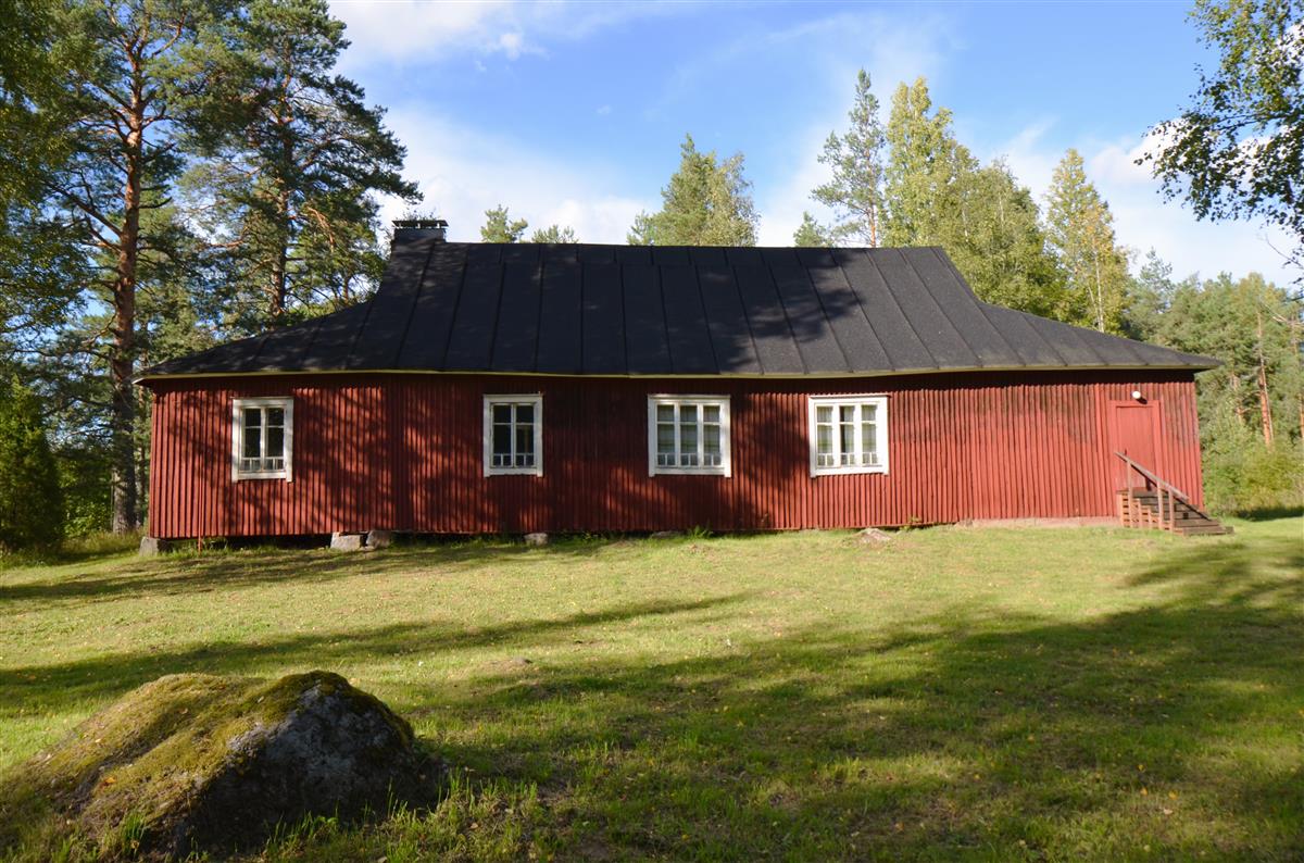 Lassilan seuratalo etelästä päin kuvattuna.&nbsp;(Päivi Makkonen&nbsp;2026)