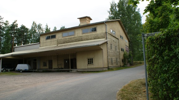 Tienhaaran Mylly, pihan puolelta&nbsp;(Teija Ahola&nbsp;2010)