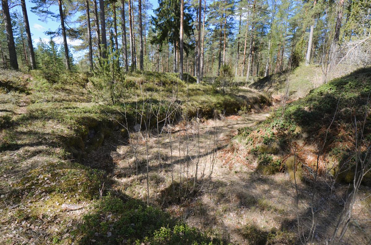 Järvitaipaleen linnoituksen lounaisosaa etelästä päin kuvattuna.&nbsp;(Päivi Makkonen&nbsp;2026)