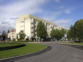 Kuva: Arkkitehtuuritoimisto T. & V. Löyskän suunnittelema kerrostalo 1950-luvun alkuvuosilta.&nbsp;(Pöyry Environment/Matti Veijovuori&nbsp;2007)