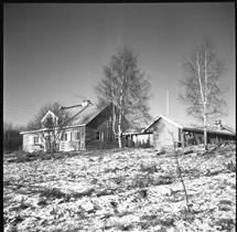 Kuva: Nuijamaan pappila, kaksi rakennusta&nbsp;(Kuvapaja&nbsp;1955)