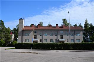 Kuva: Joutsenon entinen kunnantalo II Kesolantien yli, lounaasta päin kuvattuna.&nbsp;(Päivi Makkonen&nbsp;2026)