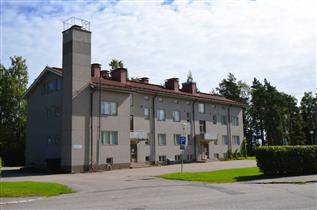 Kuva: Joutsenon entinen kunnantalo II luoteesta päin kuvattuna.&nbsp;(Päivi Makkonen&nbsp;2026)