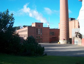 Kuva: M-Realin Simpeleen tehdasaluetta.&nbsp;(Pöyry Environment Oy/Veijovuori&nbsp;2007)